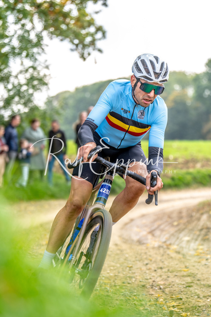 Ralf Eppink Photography 20251012_DSC03592 | Sportfotografie, Eventfotografie, Porträtfotografie, Radsport Fotograf, Triathlon Fotograf, Düsseldorf Fotograf, Köln Fotograf, Actionfotografie, Teamfotografie, Peoplefotografie, Business Portraits, Veranstaltungsfotografie, Reportagefotografie - Realisiert mit Pictrs.com