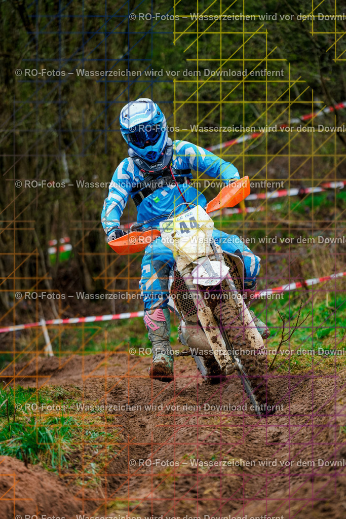 4 Lauf Mernes-341 | Sportfotografie von RO-Fotos: Motorsport, Motocross, Enduro, Laufveranstaltungen und Triathlon. Professionelle Fotos von Sportlern und Events. - Realisiert mit Pictrs.com