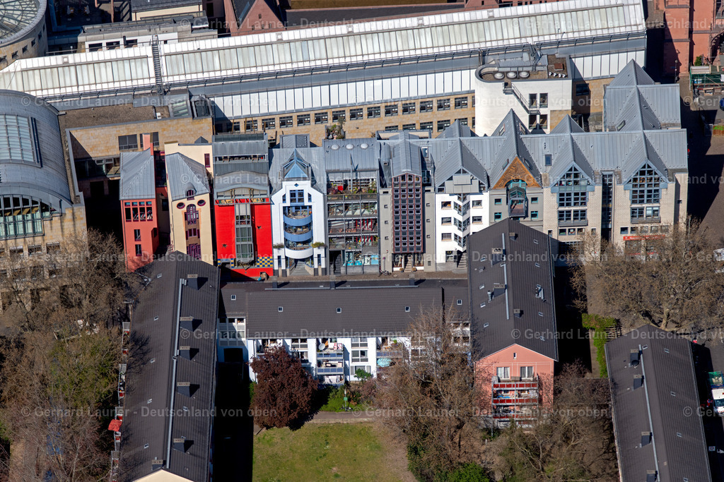 4020319 | farbige Gebäudefassaden, Altstadt, Frankfurt am Main