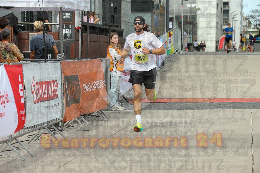 250920_1319_EX1_4002 | Sportfotografie im Rhein-Sieg Kreis, Köln, Bonn, NRW, Rheinland Pfalz, Hessen, etc. Unser Tätigkeitsfeld umfasst den Laufsport vom Volkslauf über den Marathon, Duathlon, Triathon bis zum Ultralauf wie Kölnpfad Ultra oder Schindertrail.