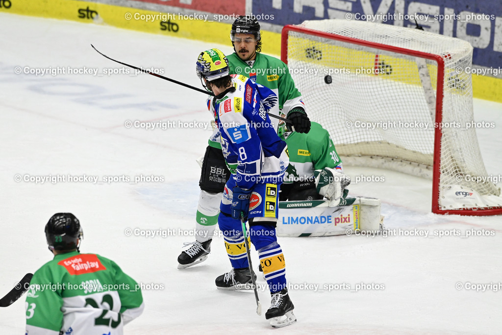 EC IDM WÄRMEPUMPEN VSV vs. Olimpija Ljubljana | #8 Maximilian Rebernig EC VSV, Tor EC VSV, #60 Clayton Kirichenko Olimpija Ljubljana, EC IDM WÄRMEPUMPEN VSV vs. Olimpija Ljubljana, EC IDM WÄRMEPUMPEN VSV vs. Olimpija Ljubljana am 01.02.2026 in Villach (Stadthalle Villach), Austria, (Photo by Bernd Stefan)