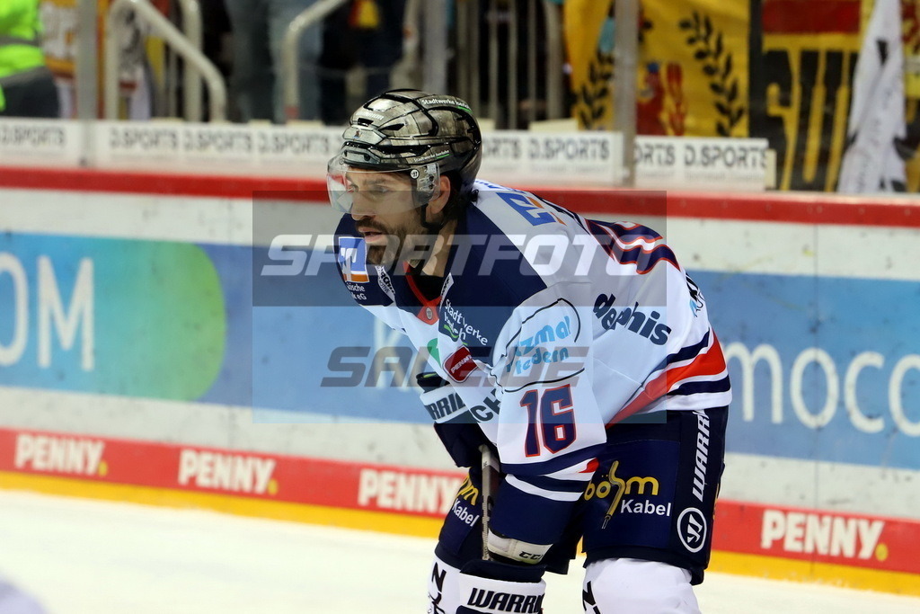 Hubert Labrie - IEC | Hubert Labrie - IEC - Realisiert mit Pictrs.com