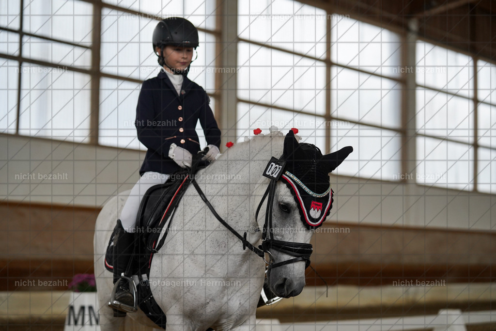 FAH09414 | Turnierbilder, Reitsportfotos, LAPO, Landesponyturnier, Turnierfotografen Bayern