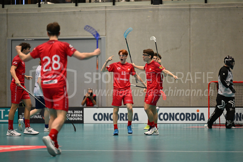 Switzerland B U19 vs Finland U19 - 2. February 2024 | Switzerland B U19 vs Finland U19
U19 Men International Matches in Switzerland
GoEasy Arena, Siggenthal Station
Switzerland forward #13 Levi Walser scores the 6:4.
Credit: Markus Aeschimann | <a href="https://www.markus-aeschimann.ch">Sportfotografie Markus Aeschimann</a> | <a href="https://www.instagram.com/sportfotografie.aeschimann">@sportfotografie.aeschimann</a> - Realisiert mit Pictrs.com