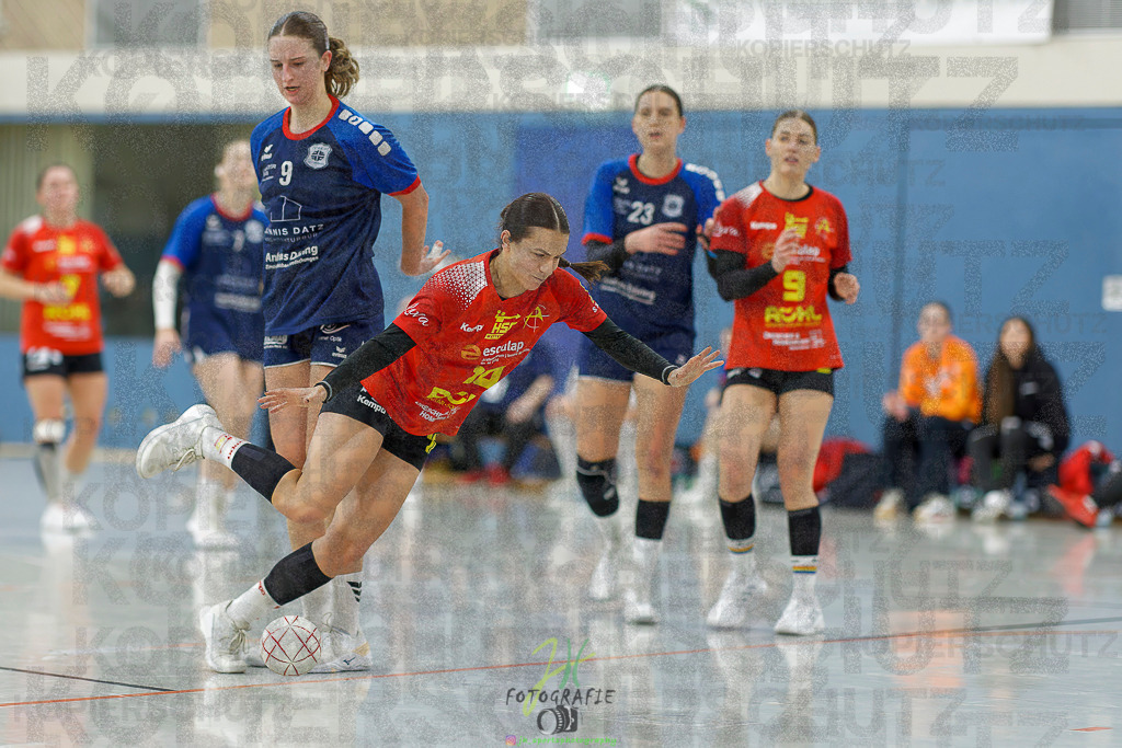 Frauen Regionalliga (HHV); HSG Wettenberg - TV Hüttenberg | Frauen Regionalliga (HHV); HSG Wettenberg - TV Hüttenberg am 06.12.2025 in Launsbach (Wettenberg) (Halle GS Launsbach (Wettenberg))Photo © 2025 - Jörg Heinrich - Realisiert mit Pictrs.com