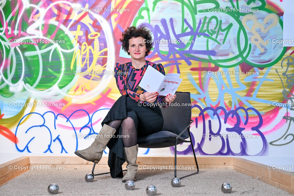 Claudia Novak_ Rethorik Trainerin_ 14.11.2023-9 | 14.11.2023, Linz, AUT, Claudia Novak, im Bild Claudia Novak (Trainerin, Rethorikerin - Woman on Stage)