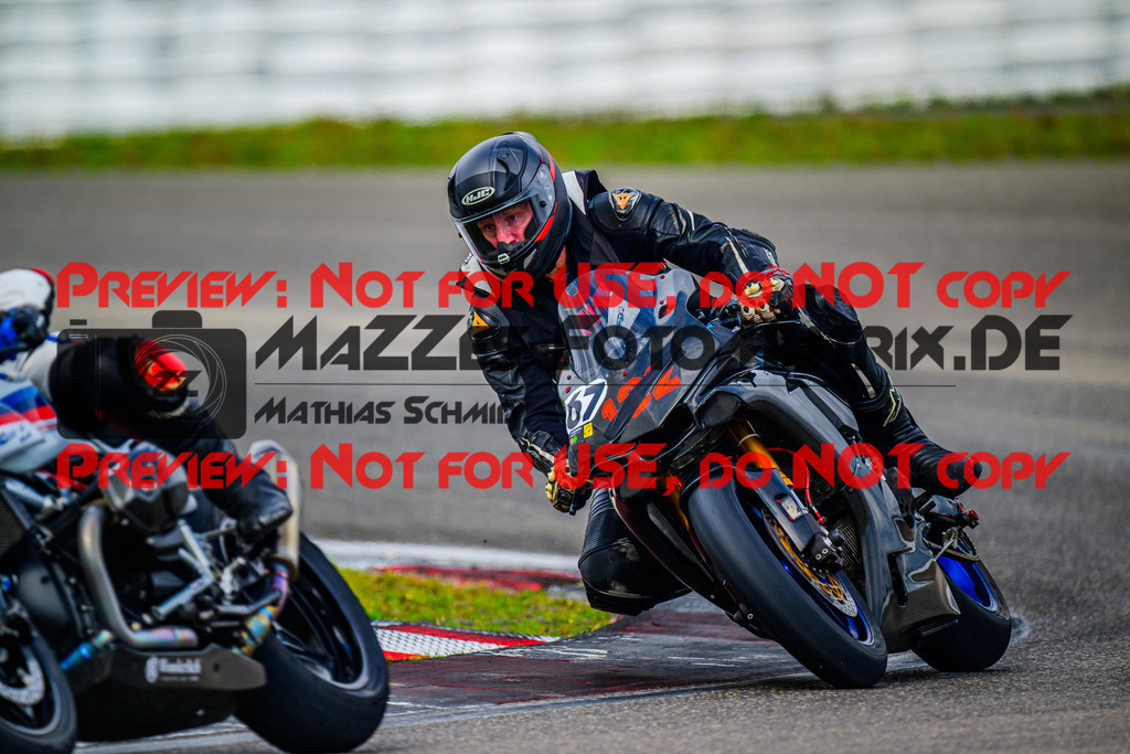 MaZZes_FotoMatrix_240910_6007705_2635 | GELB