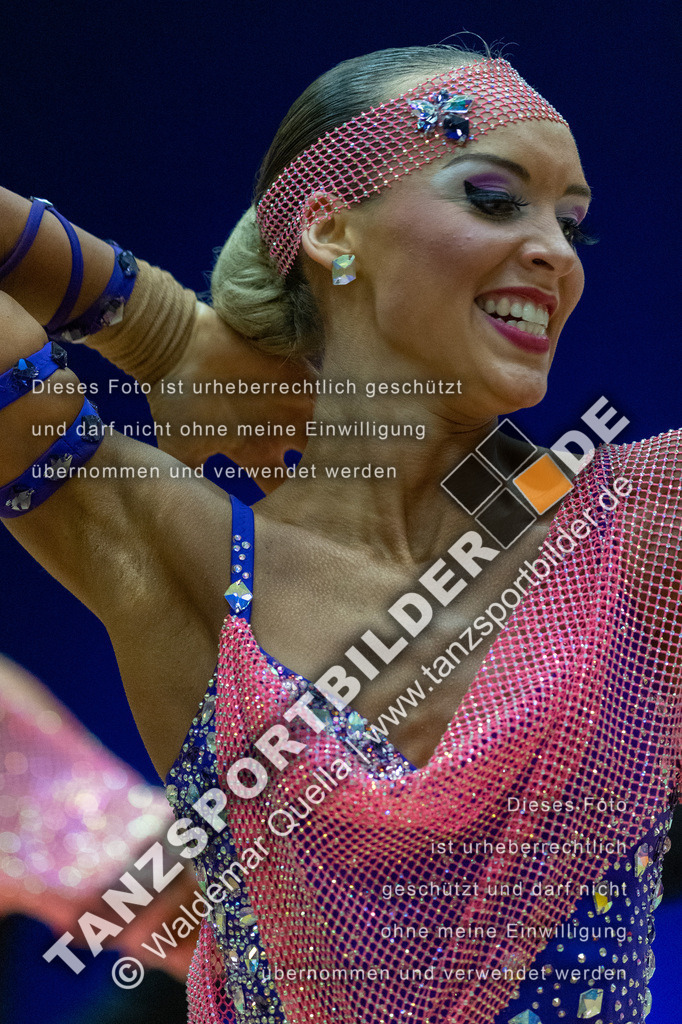 20230114-13140 | Hier finden Sie Tanz Bilder vom Latein und Standard Formationen tanzen. Sportbilder vom Tanzsport. Schöne Fotos und von Weltmeisterschaft, Europameisterschaft, Bundesliga, Regionalliga, Oberliga und Landesliga sowie von GOC Stuttgart, DanceComp, WM Bremen