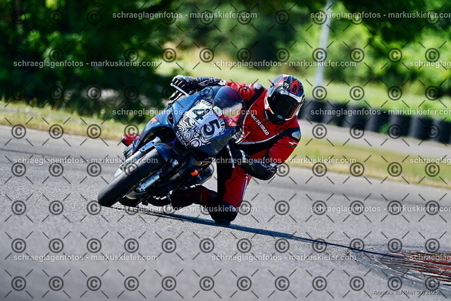 25bc03-0195 | markuskiefer.com - Realisiert mit Pictrs.com