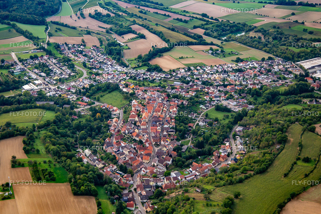 Ortsansicht von Osten | Luftbild: Ortsansicht von Osten im Ortsteil Gochsheim in Kraichtal im Bundesland Baden-Württemberg in Deutschland. Foto: IMG_138707.jpg vom 16.09.2023 durch ©2025 Werner Riehm fly-foto.de/copyright - Realisiert mit Pictrs.com