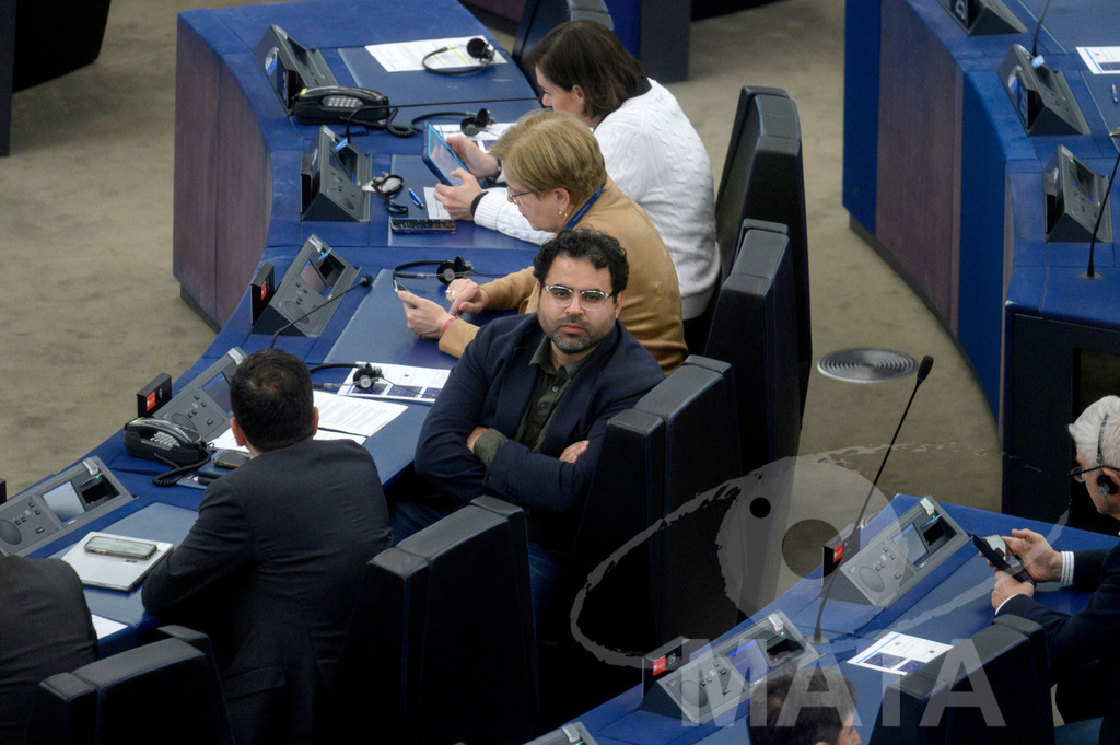 _DWI0232 | Mohammed Chahim (MdEP 2029-2024, Partij van de Arbeid (Niederlande) bei Wiederaufnahme der letzte Plenarsitzung. Das Europäische Parlament in Straßburg, 22.04.2024
 - Realisiert mit Pictrs.com