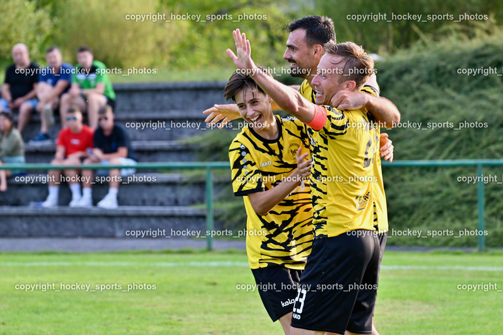 FC Faakersee vs. Rapid Lienz  | Jubel FC Faakersee, #23 Roman Adunka FC Faakersee, #18 Andreas Unterguggenberger FC Faakersee, FC Faakersee vs. Rapid Lienz , FC Faakersee vs. Rapid Lienz  am 04.08.2024 in Faakersee (Sportplatz Faakersee), Austria, (Photo by Bernd Stefan)