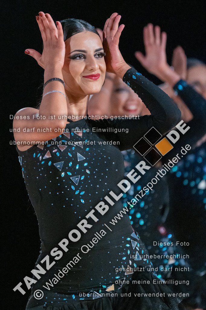 20250504-01293 | Hier finden Sie Tanz Bilder vom Latein und Standard Formationen tanzen. Sportbilder vom Tanzsport. Schöne Fotos und von Weltmeisterschaft, Europameisterschaft, Bundesliga, Regionalliga, Oberliga und Landesliga sowie von GOC Stuttgart, DanceComp, WM Bremen
