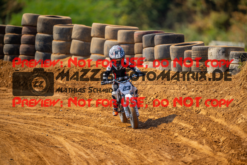 MaZZes-Fotomatrix-20260815-605207 | ROOKIES