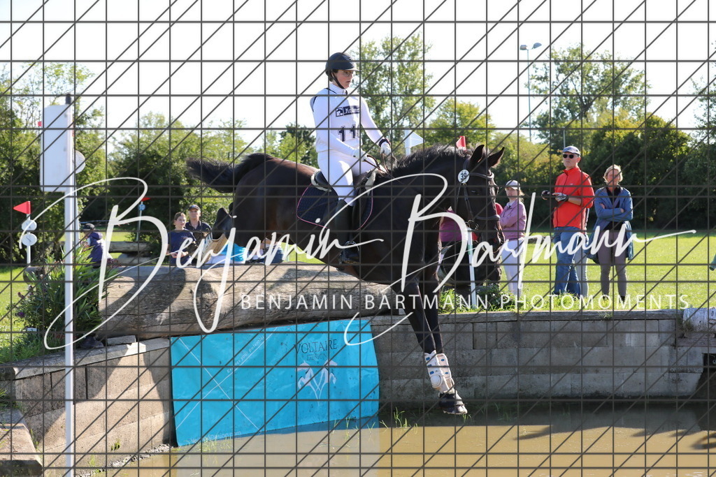 AZ2A1227 | Benjamin Bartmann Photomoments