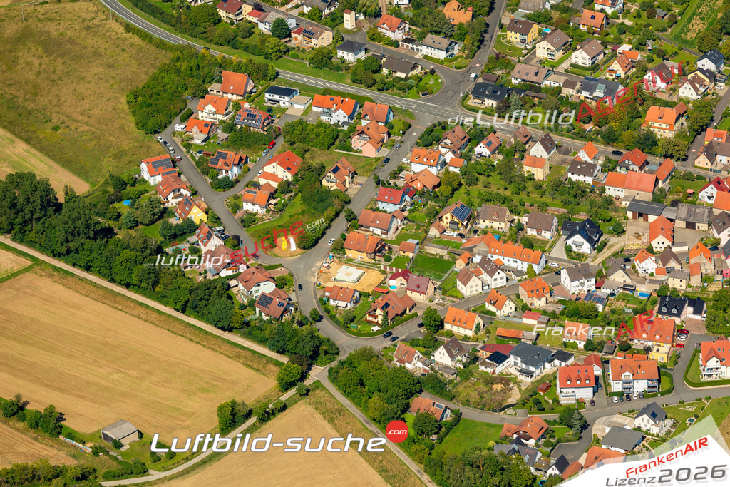 Das Luftbild zeigt : Deutschherrenstraße Kleinrinderfeld - Die Luftaufnahme wurde 2023 vom UL-Flugzeug aus erstellt ( keine Drohne ) - Hochauflösende Luftaufnahme - Für grossformatige Ausdrucke geeignet. Die Geschenkidee !Mit Lizenz und Bildrechte bestellbar