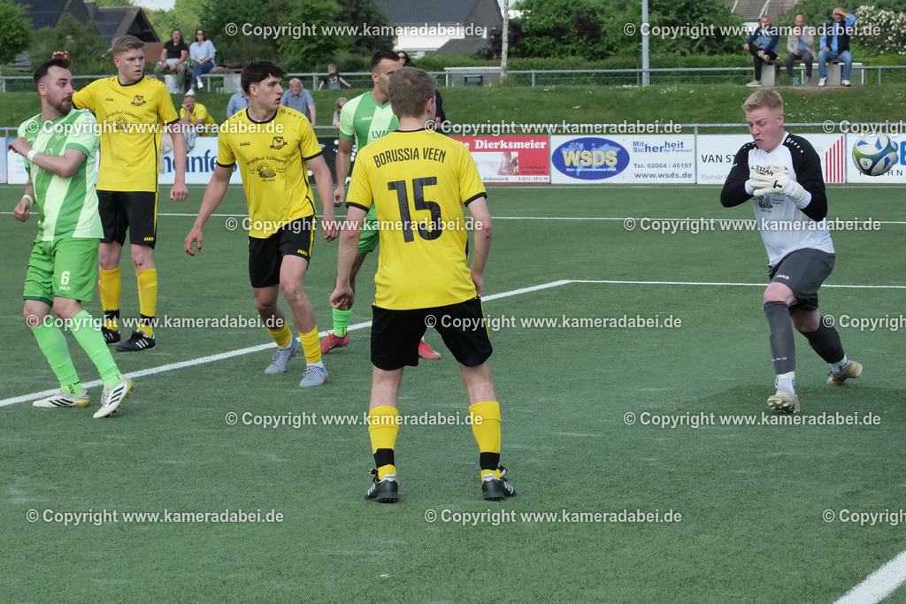 Fußball : Bezirksliga : SV 08/29 Friedrichsfeld - Borusia Veen am 10.05.2026 in Voerde Friedrichsfeld | Fußball : Bezirksliga : SV 08/29 Friedrichsfeld - Borusia Veen am 10.05.2026 in Voerde Friedrichsfeld - Realisiert mit Pictrs.com
