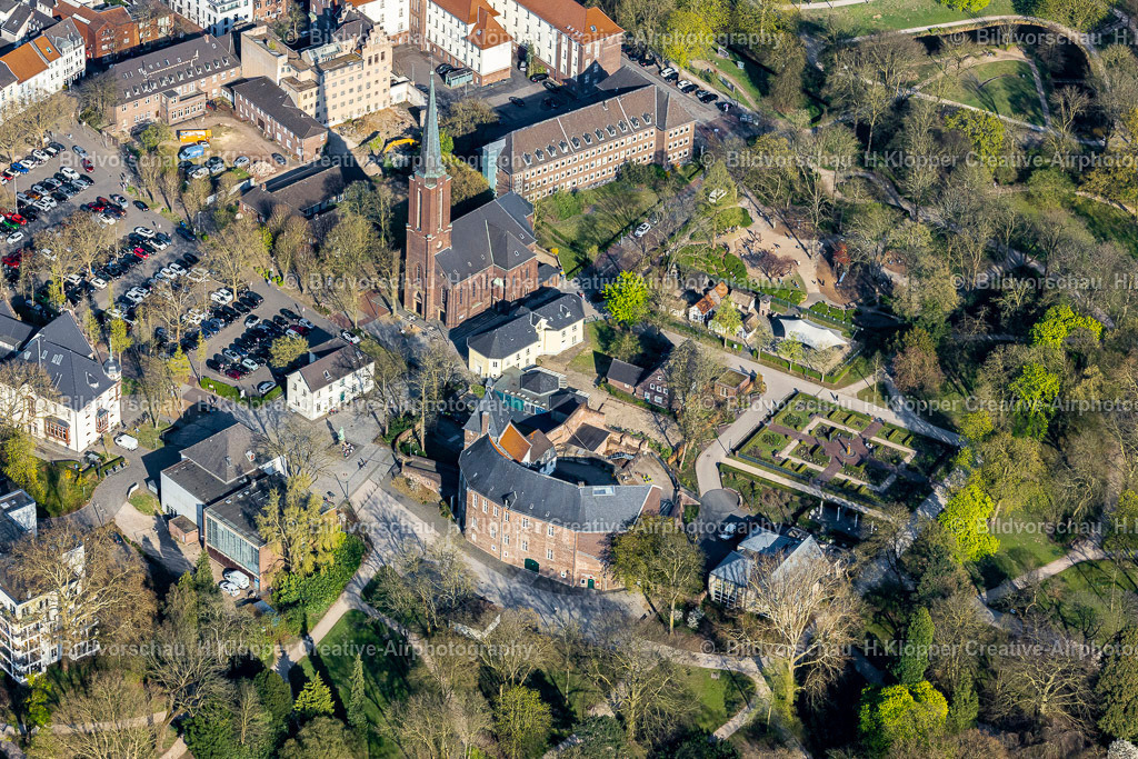 Luftbilder Moers-9114 | Luftbild Moerser Schloss und Restaurant am Kastell in Moers - Realisiert mit Pictrs.com