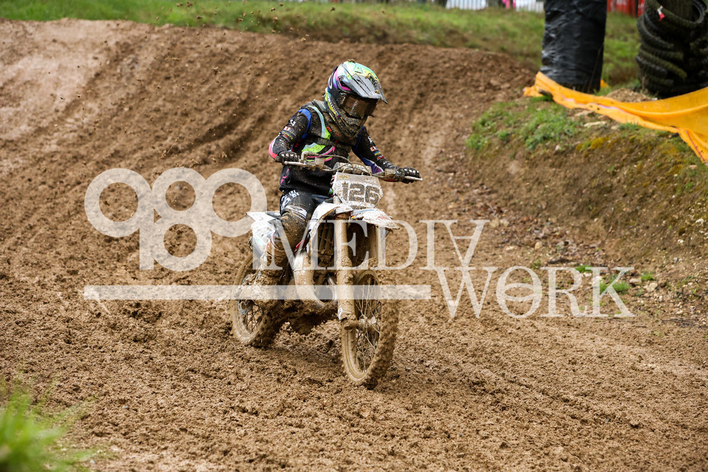 5E6A3243 | 989 MEDIAWORK