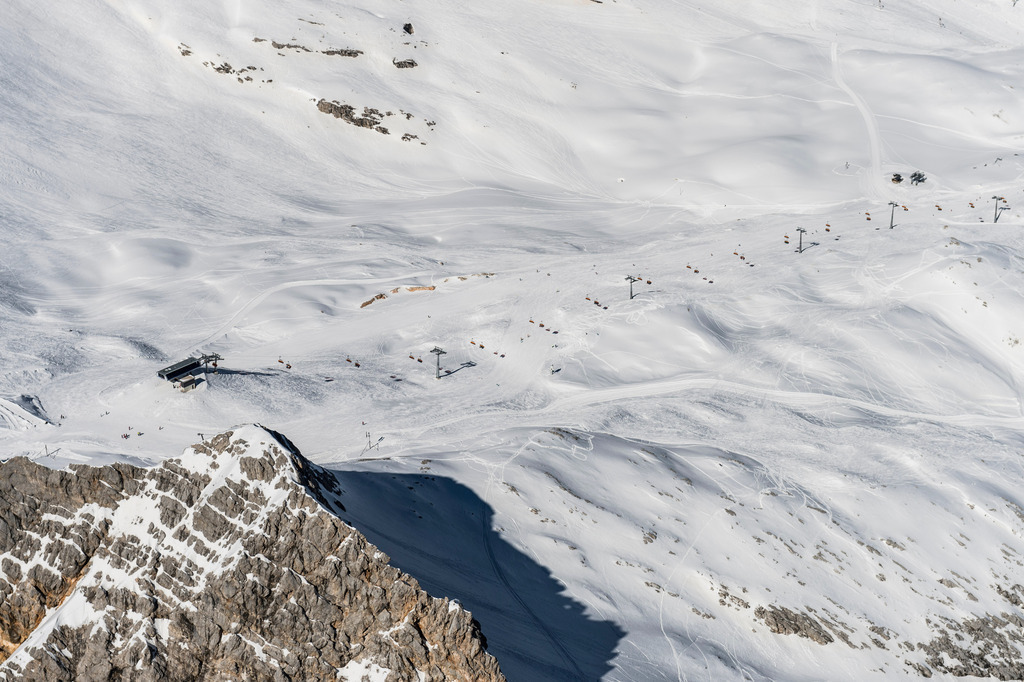 Felsen- Massiv und Berglandschaft des Zugspitzmassiv  | Felsen- Massiv und Berglandschaft des Zugspitzmassiv 