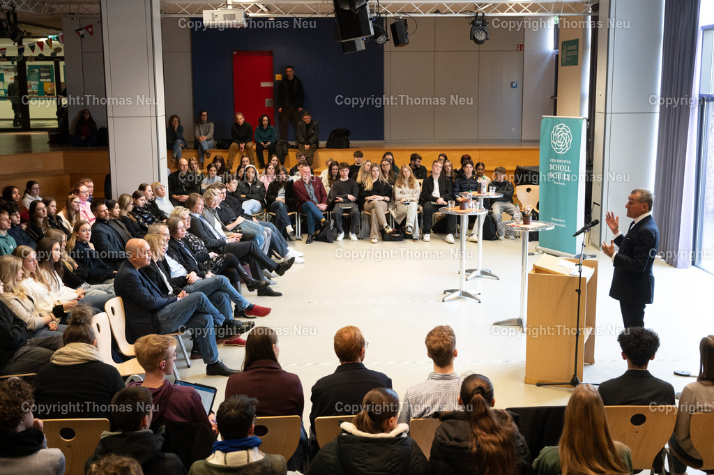Michel_Friedmann_GSS_Fotografie-Thomas-Neu-57 | Bensheim, 17. Scholl-Forum mit Prof. Michel Friedman anlässlich des Geschwister-Scholl-Gedenktages 2026,Bild: Thomas Neu