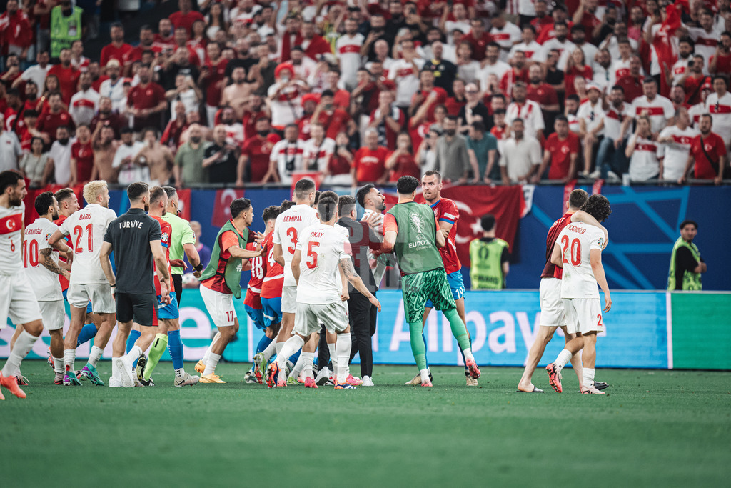Fußball | Herren | UEFA-Fußball-Europameisterschaft 2024 | Gruppe F | Tschechien vs. Türkei | 26.06.2024 | Handgemenge kurz vor Abpfiff
