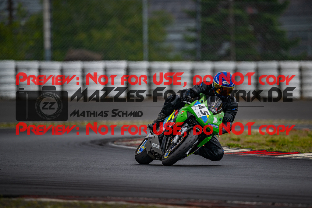 MaZZes_FotoMatrix_230719_6404 | ROT