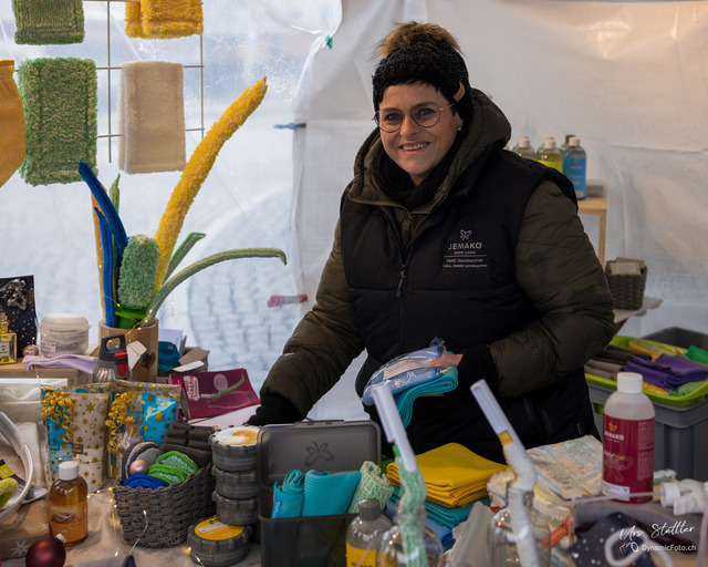 IMG_2022_12_10_0030192 | Professionelle Fotografen für Portrait-, Produkt-, Beauty -, Fashion-, kommerzielle - u. Hochzeitsfotografie sowie für Veranstaltungen. Lokal vor Ort oder in lokalen Studios.