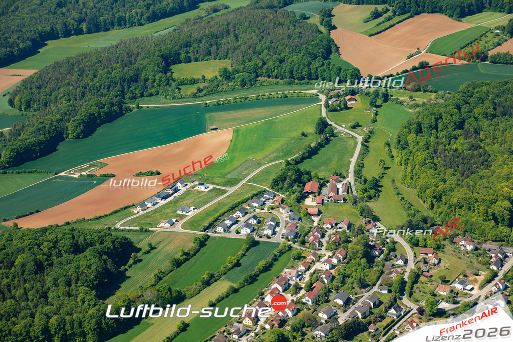 Luftaufnahme von Kastl - Die Luftaufnahme wurde 2025 vom UL-Flugzeug heraus erstellt ( keine Drohne ) - Hochauflösende Luftaufnahme - für professionelle Ausdrucke geeignet. Die Geschenkidee !Mit Lizenz und Bildrechte bestellbar