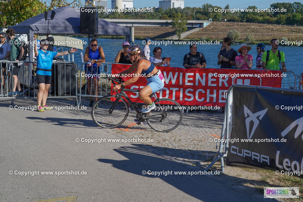 DSC00167 | Vienna Triathlon 2024                                        P3 Event                                                             #yourpictrs #sportshot_your_pictrs                 @Sportshotphotography                                     Photo Credit: www.sportshot.de