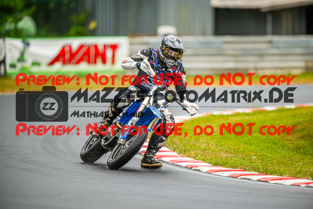 MaZZes_FotoMatrix_230701_5196 | S4