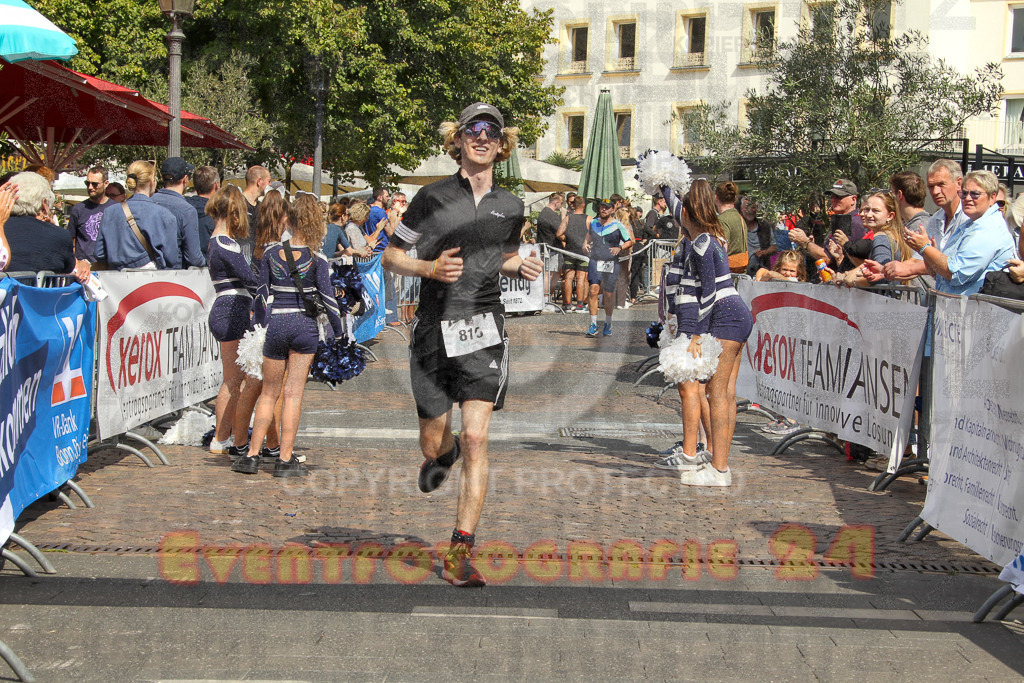250824_1512_EV4_2733 | Sportfotografie im Rhein-Sieg Kreis, Köln, Bonn, NRW, Rheinland Pfalz, Hessen, etc. Unser Tätigkeitsfeld umfasst den Laufsport vom Volkslauf über den Marathon, Duathlon, Triathon bis zum Ultralauf wie Kölnpfad Ultra oder Schindertrail.