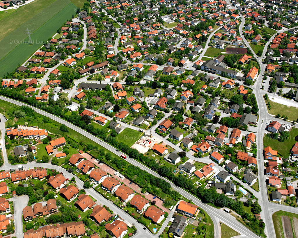 2600453 | OBEREMMERTING 09.06.2006 Stadtansicht des Innenstadtbereiches  in Oberemmerting im Bundesland Bayern, Deutschland // City view on down town  in Oberemmerting in the state Bavaria, Germany Foto: Gerhard Launer