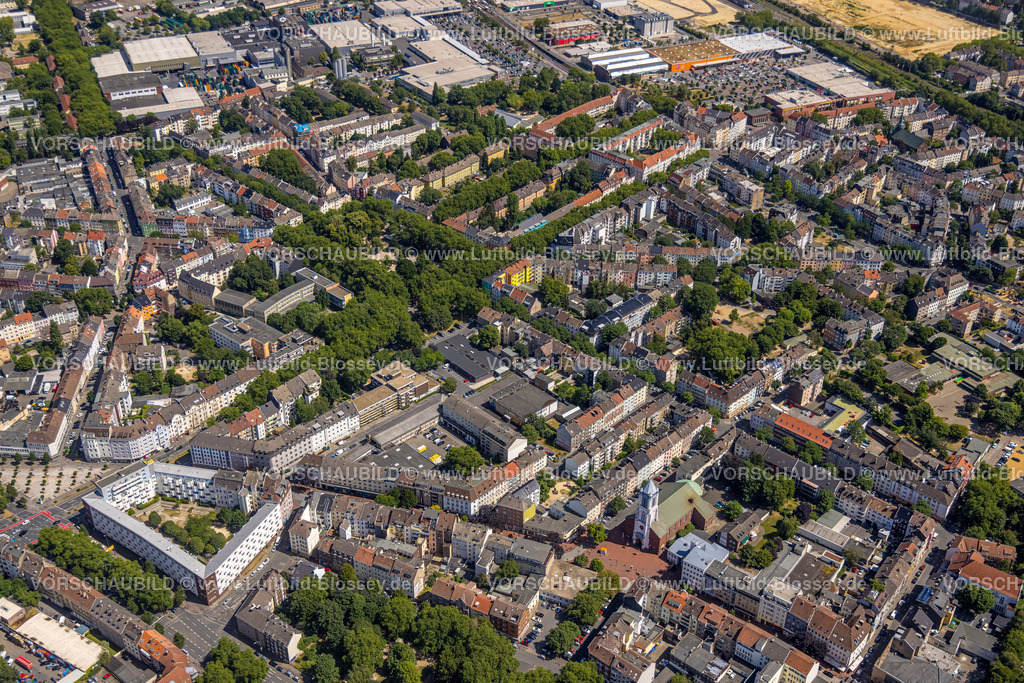 Dortmund220705457 | Luftbild, Ansicht Innenstadt-Nord, grüner Park Nordmarkt, links vom Park die Grundschule Nordmarkt und das evang. Altenzentrum Der Gute Hirte, Nordmarkt, Dortmund, Ruhrgebiet, Nordrhein-Westfalen, Deutschland