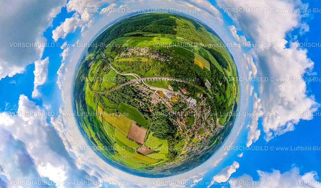 Altenbeken240590458EisenbahnViadukt | Luftbild, Altenbekener Viadukt, Adenauerstraße, Eisenbahnviadukt Brückenbauwerk, auch Bekeviadukt oder Großer Viadukt genannt, Wohngebiet Am Stapelsberg mit Wiesen und Feldern, Erdkugel, Fisheye Aufnahme, Fischaugen Aufnahme, 360 Grad Aufnahme, tiny world, little planet, fisheye Bild, Altenbeken, Ostwestfalen, Nordrhein-Westfalen, Deutschland