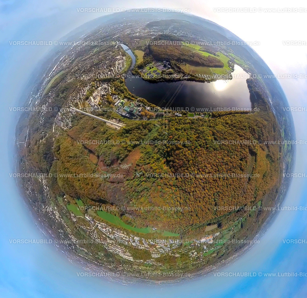 Herdecke20221020_05Harkortsee | Luftbild, Harkortsee, Campingplatz Harkortsee und Wald Kaisberg, Herbstwald Harkortberg, Fisheye Aufnahme, Fischaugen Aufnahme, 360 Grad Aufnahme, Herdecke, Ruhrgebiet, Nordrhein-Westfalen, Deutschland
