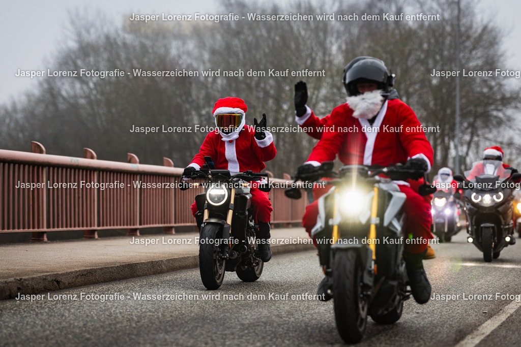X-Mas Ride I Kiel I 2025 | Jasper Lorenz Fotografie - Realisiert mit Pictrs.com
