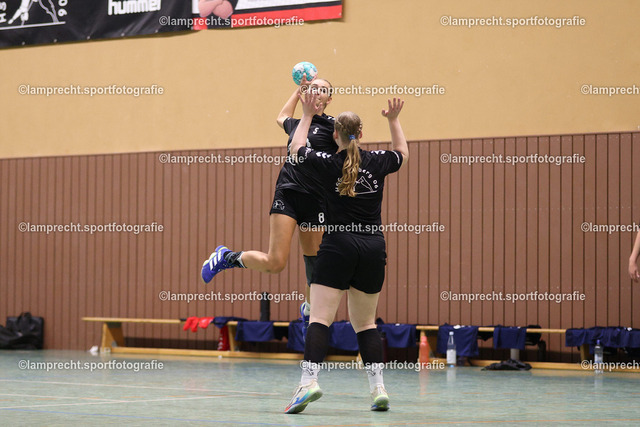 Handball I Juniorinnen I Saison 2026-2027 I Oberliga Schleswig-Holstein I 3. Spieltag I HSG Kalkberg 06 - TSV Bargteheide 026 | Hanna Jolie Cords (8, HSG Kalkberg 06) - Realisiert mit Pictrs.com
