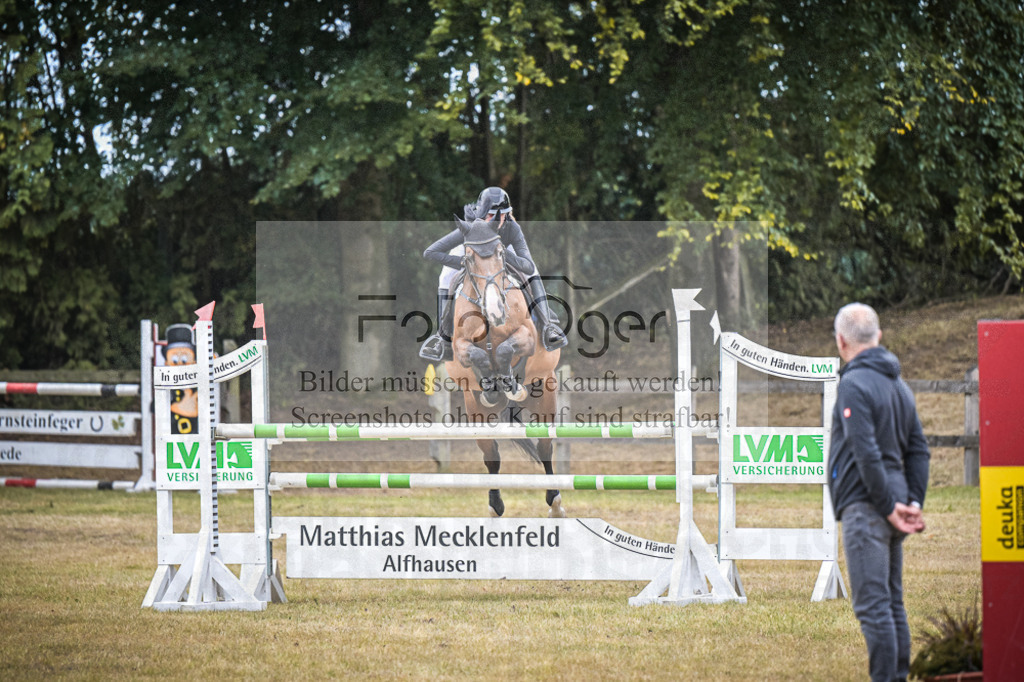 DOS_0071 | Entdecke hochwertige Reitturnierfotos von Foto Oger. Professionell, emotional und authentisch – jetzt Lieblingsmomente im Shop bestellen.Deutschlandweite Turnierfotografie. - Realisiert mit Pictrs.com