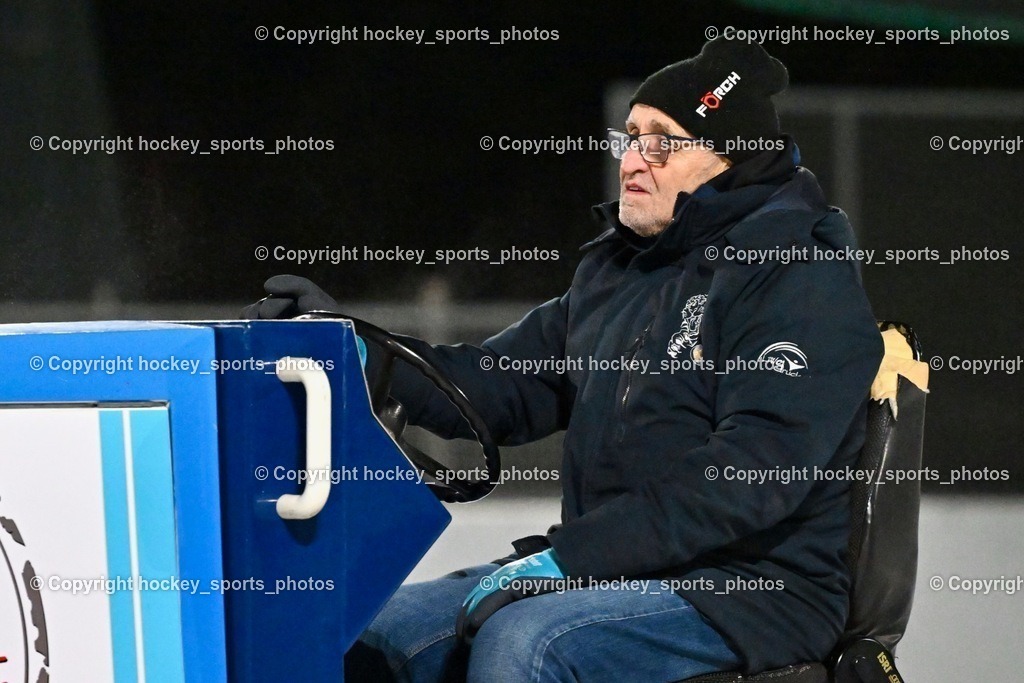 EC Ice Tigers Paternion vs. DSG Ledenitzen Faakersee 14.1.2024 | Zamboni EC Paternion, Obmann EC Paternion Heinz Müller