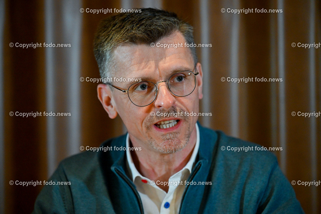 Joachim Aigner (MFG_ Bundesparteiobmann)_ 24.02.2023-17 | 24.02.2023, Wels, AUT, Joachim Aigner (MFG, Bundesparteiobmann), im Bild Joachim Aigner (MFG, Bundesparteiobmann)