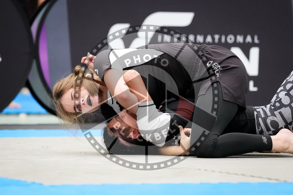 20250920PBB6246 | Athletes compete during the AJP Tour Hamburg International Jiu-Jitsu Championship, on September 20, 2025 in Hamburg, Germany. © Chiara Dazi / photoblackbelt