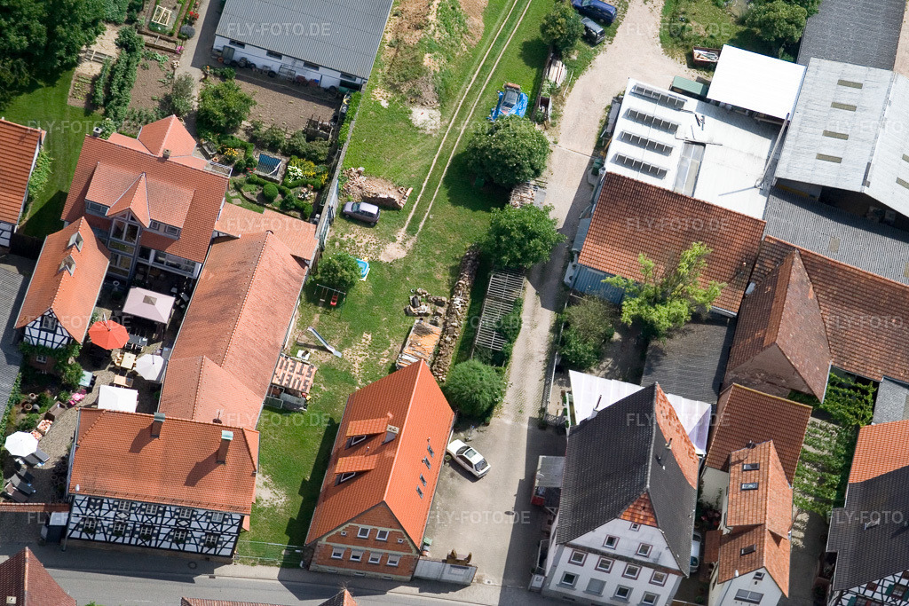 Luftbild: Hauptstraße von Norden in Winden im Bundesland Rheinland-Pfalz in Deutschland. Foto: IMG_11186.jpg vom 14.06.2008 durch Werner Riehm/FLY-FOTO.de