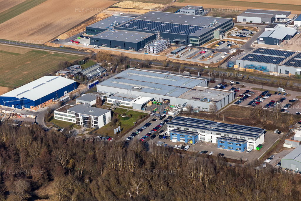 Luftbild: Eberspächer Catem GmbH. Anhänger Klimm in Herxheim bei Landau im Bundesland Rheinland-Pfalz in Deutschland. Foto: IMG_125773.jpg vom 02.03.2021 durch Werner Riehm/FLY-FOTO.de