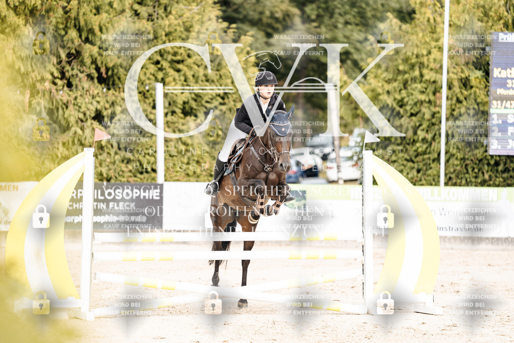 CK902754 | Turnierfotografie Pferdefotografie Trier Rheinland-Pfalz Pferdesport Reitsport Tierfotografie Sportfotografie Pferdevideo Pferdevideografie Equestrianvideography equestrianphotography  - Realisiert mit Pictrs.com