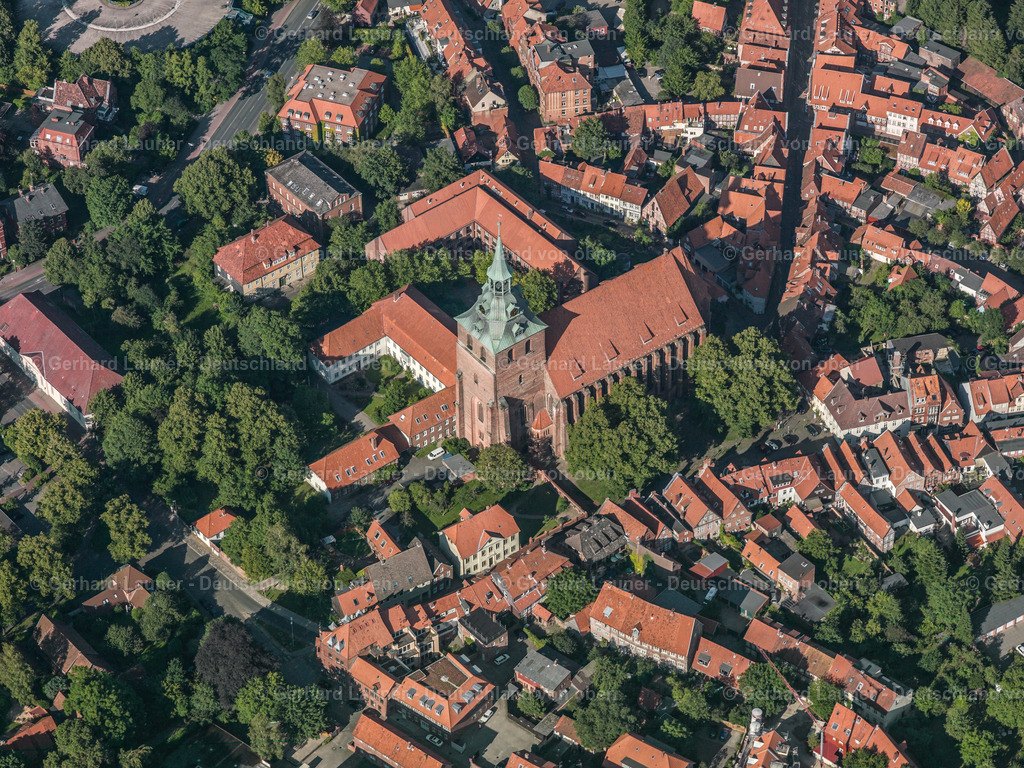 2416422 | Innenstadtbereich, Lüneburg, Aufnahmedatum 2004