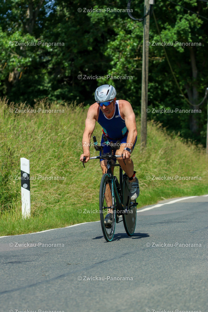Tag 2 Rad Klein-5057 | Urban. Natur. Panorama. Luftbild. 
Der Bildershop für aufregende Perspektiven!
Für Deko, Wandbild und Kalender!
Wir bringen LED-Bilder zum Leuchten!
