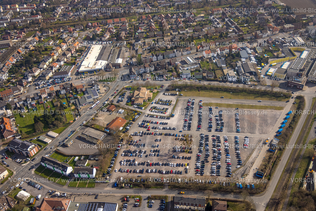 Hamm240306538 | Luftbild, Parkplatz Zentralhallen
Ökonomierat-Peitzmeier-Platz, Mitte, Hamm, Ruhrgebiet, Nordrhein-Westfalen, Deutschland