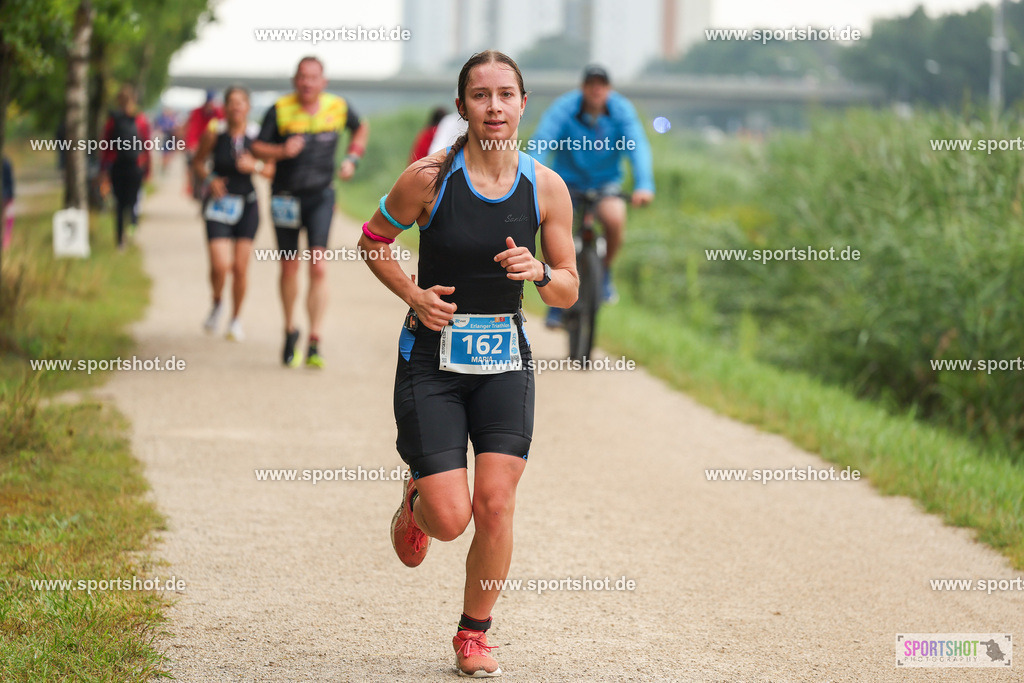 LUR_1955 | 34. M-net Erlanger Triathlon 2025 #erlangertriathlon  #mnettriathlon2025 #mnettriathlon #team #olympischedistanz #mitteldistanz #triathlon #maindonaukanal  #erlangertriathlon2025 #yourpictrs #tv1848 #tv1848erlangen  #triathlonbayern #sportinerlangen #demsportverbunden #sportshot_your_pictrs Copyright: www.sportshot.de