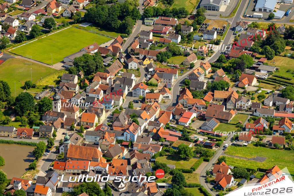 Das Luftbild zeigt : Aschbach Schlüsselfeld - Die Luftaufnahme wurde 2023 vom UL-Flugzeug aus erstellt ( keine Drohne ) - Hochauflösende Luftaufnahme - Für grossformatige Ausdrucke geeignet. Die Geschenkidee !Mit Lizenz und Bildrechte bestellbar